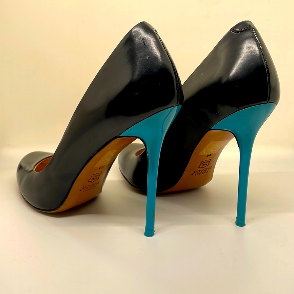 Carlo Pazolini stiletto pumps with bright blue heel